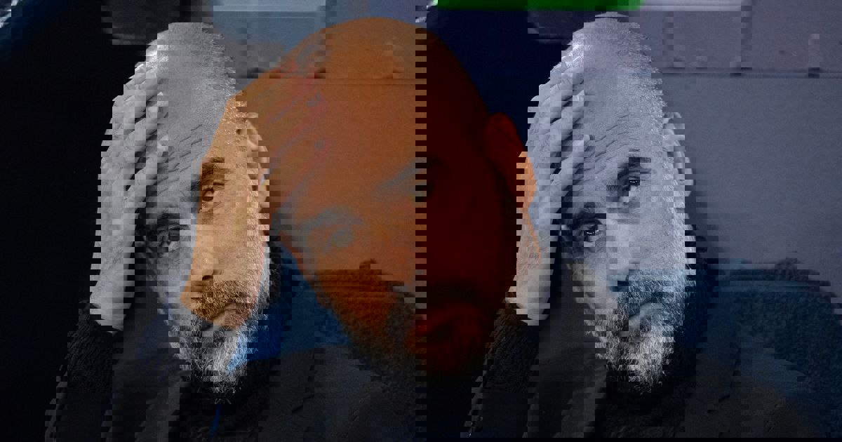 1931999