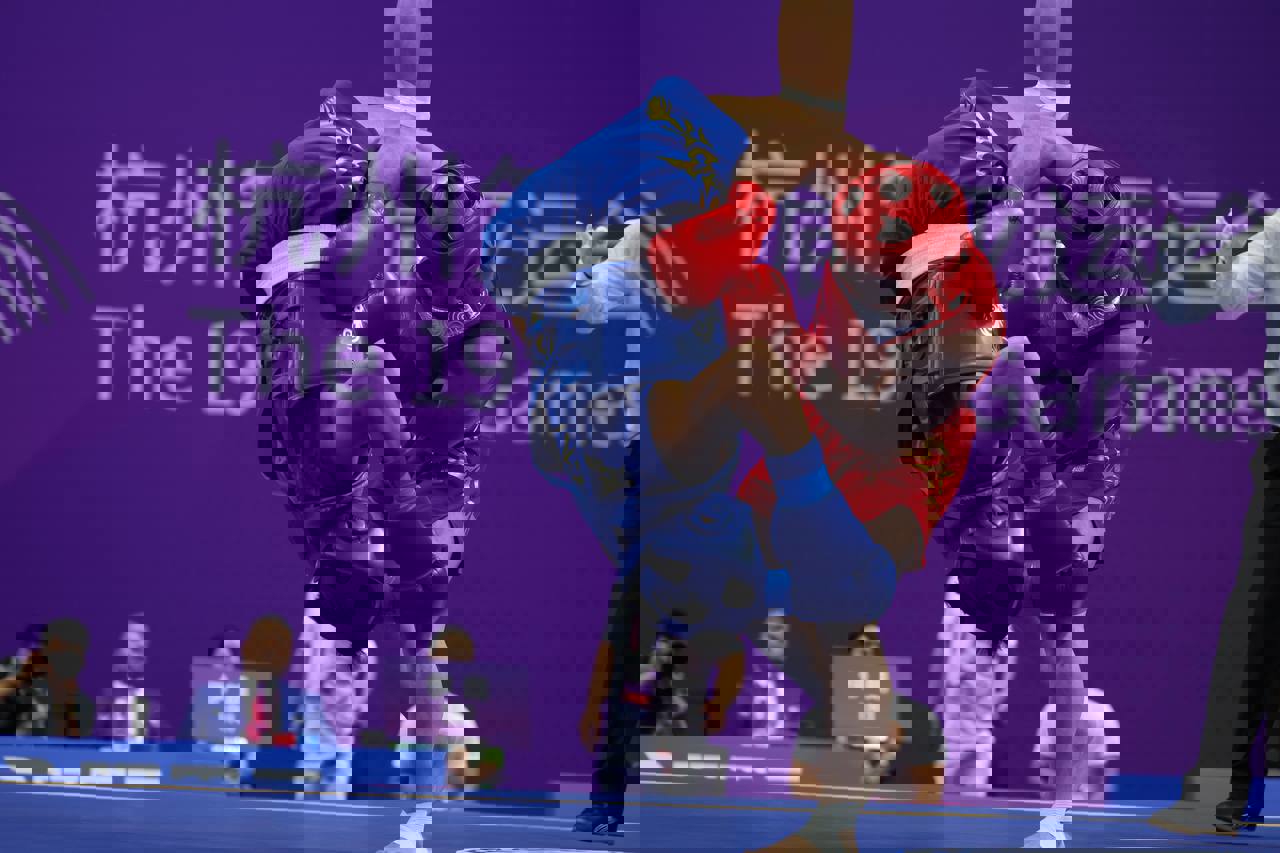 1932080