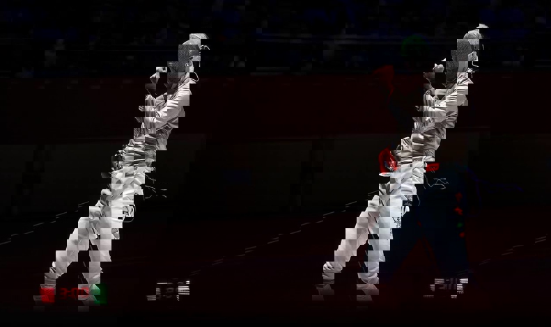 1932052