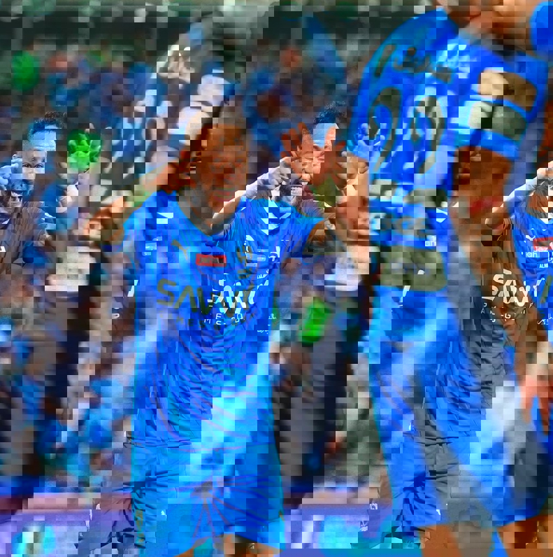 1932847