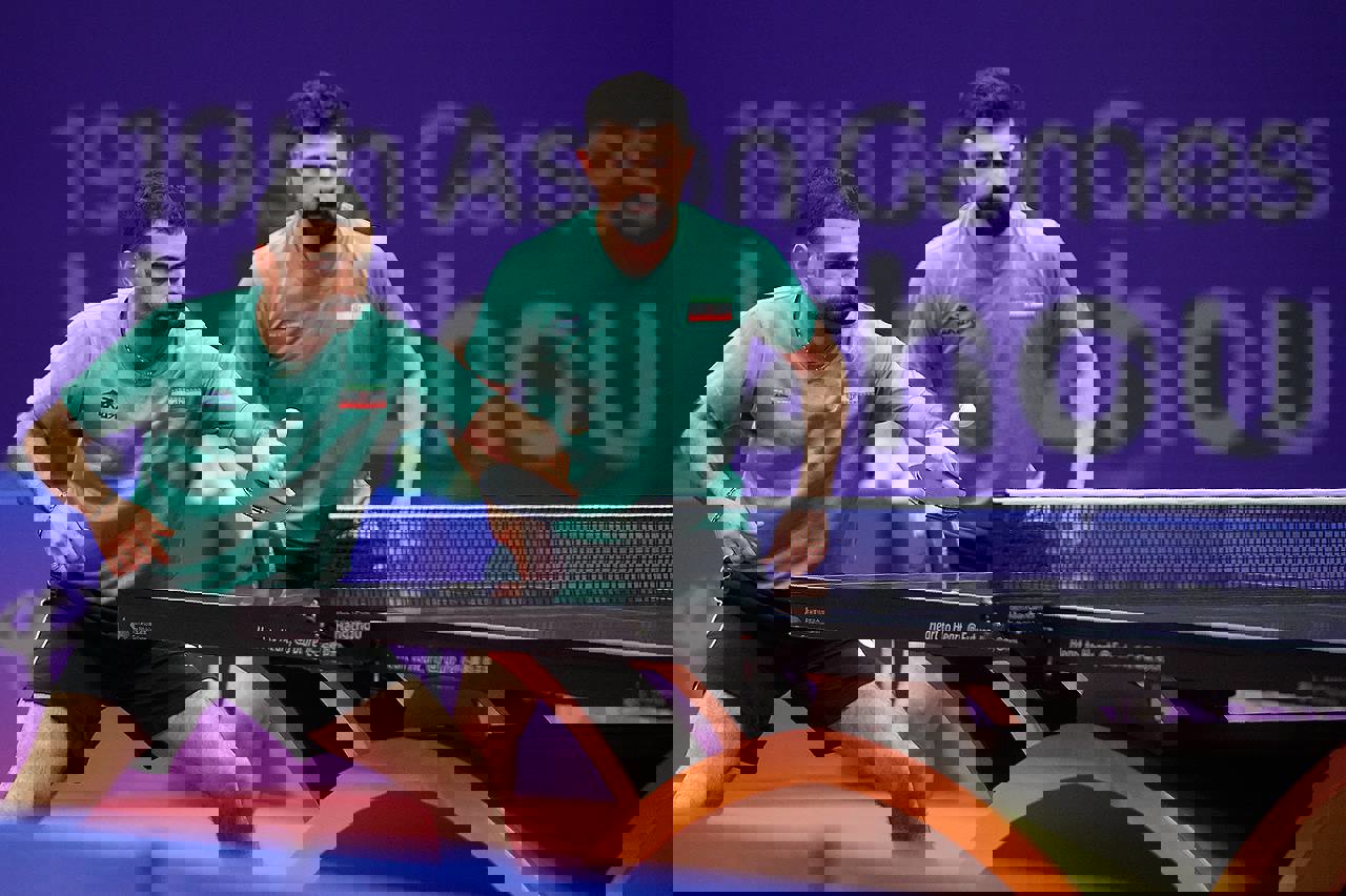 1932499