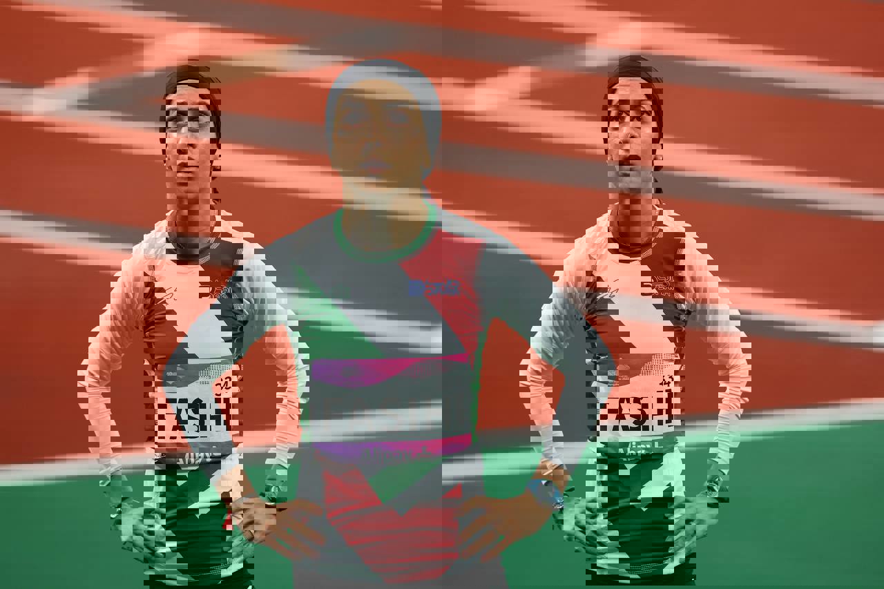 1932692