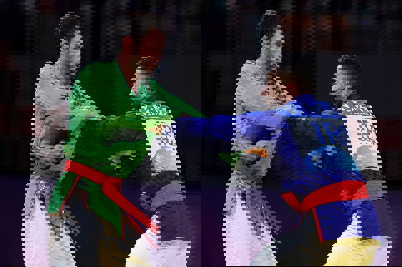 1932971