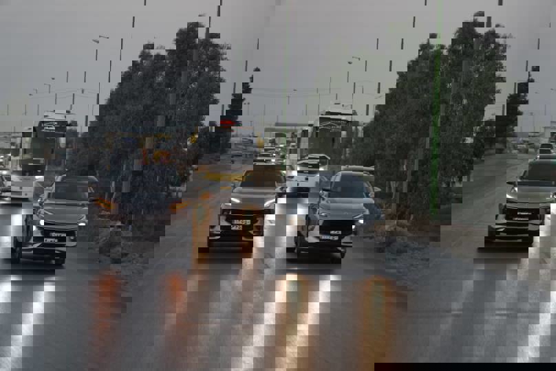 1933487