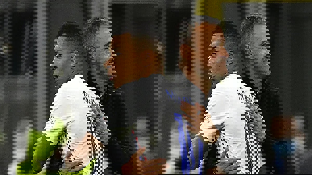 1934090