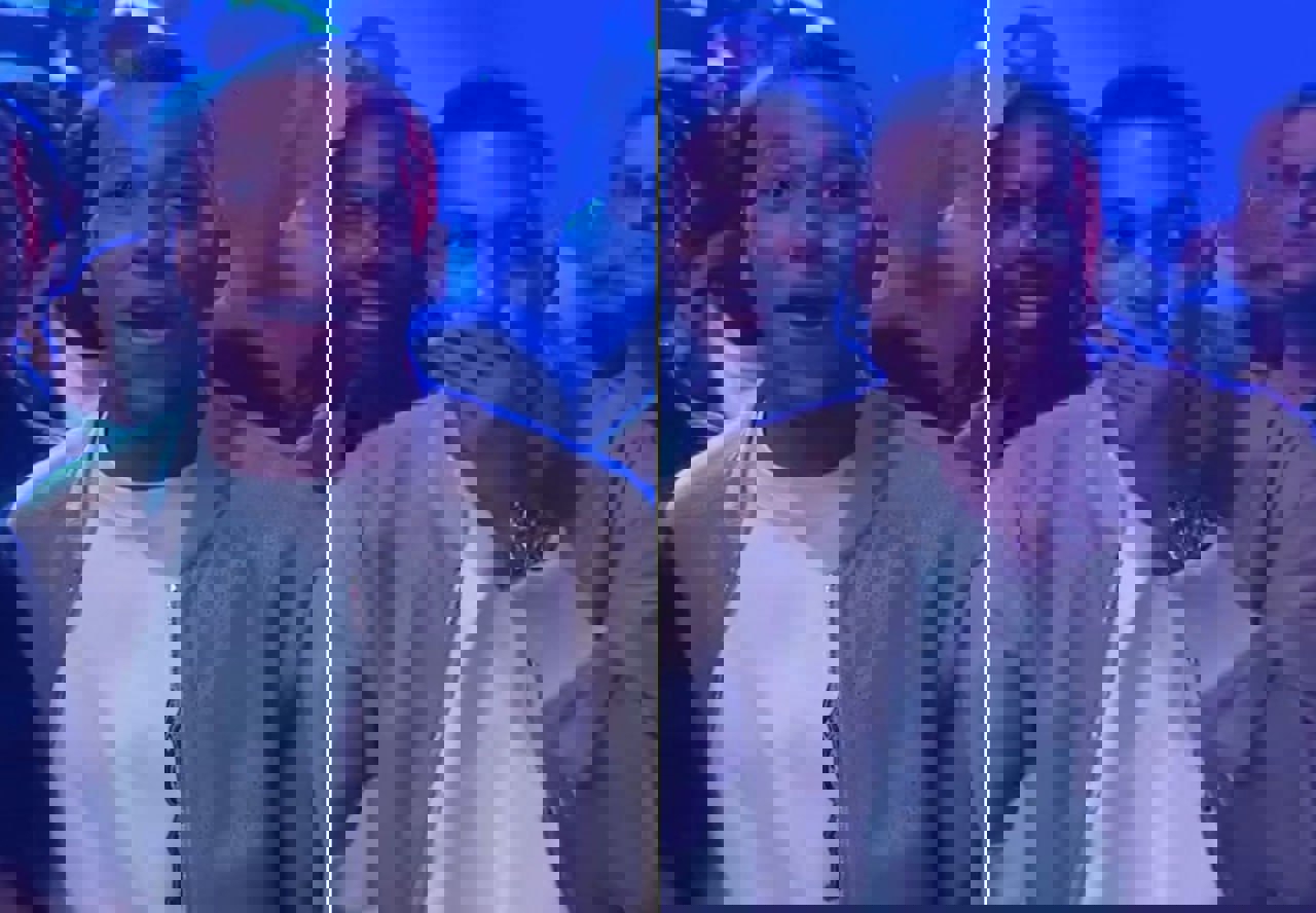 1933980