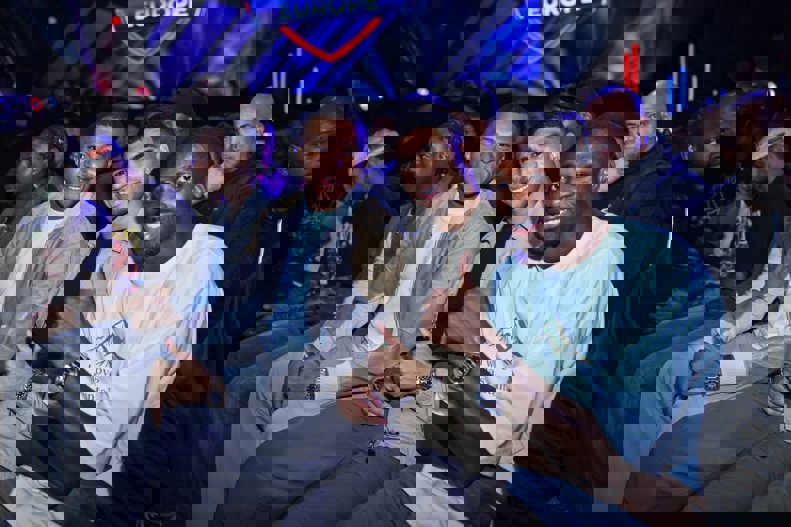 1934028