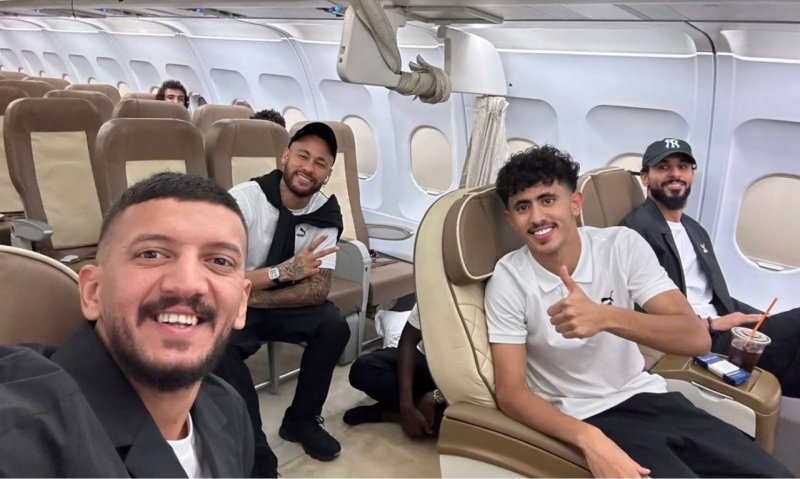 نیمار و فوقستارهها امشب در تهران!