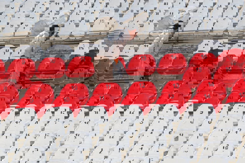 1934189