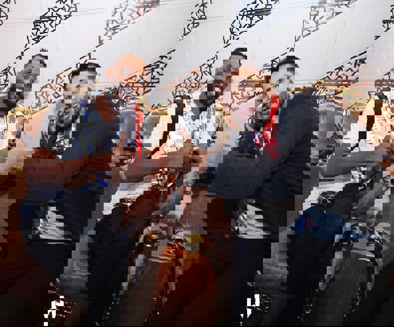 1934176