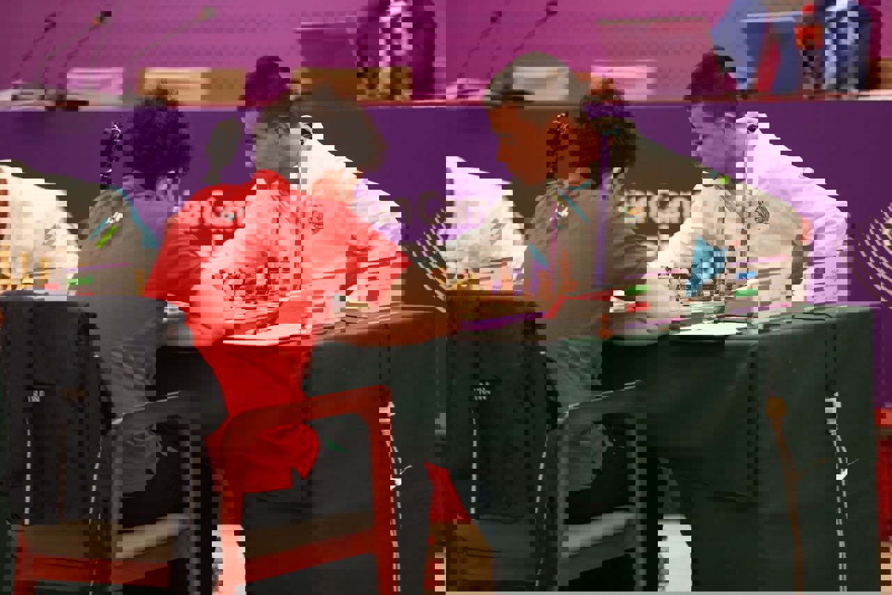 1934380