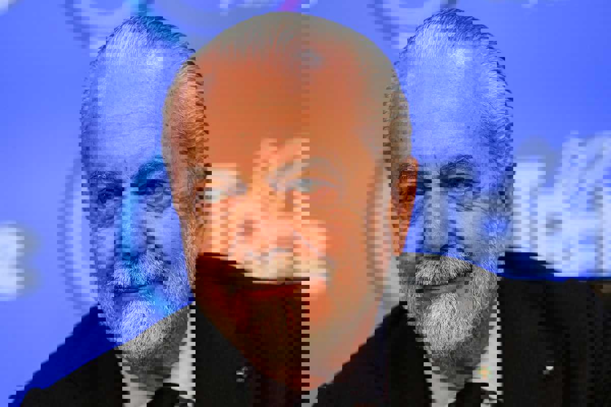1934533