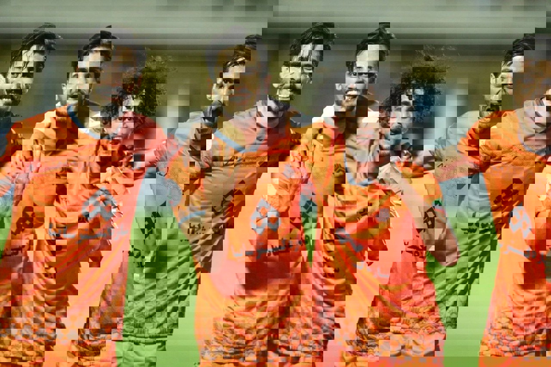 1934796