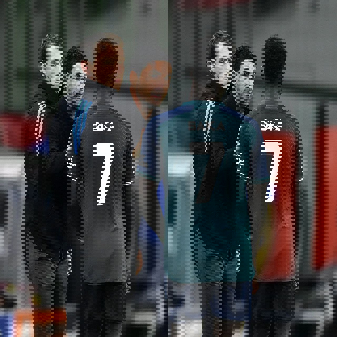 1935329