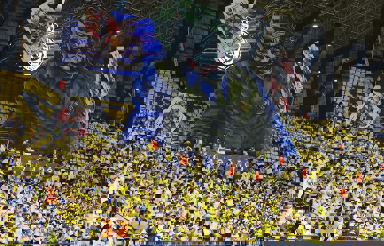 1934851