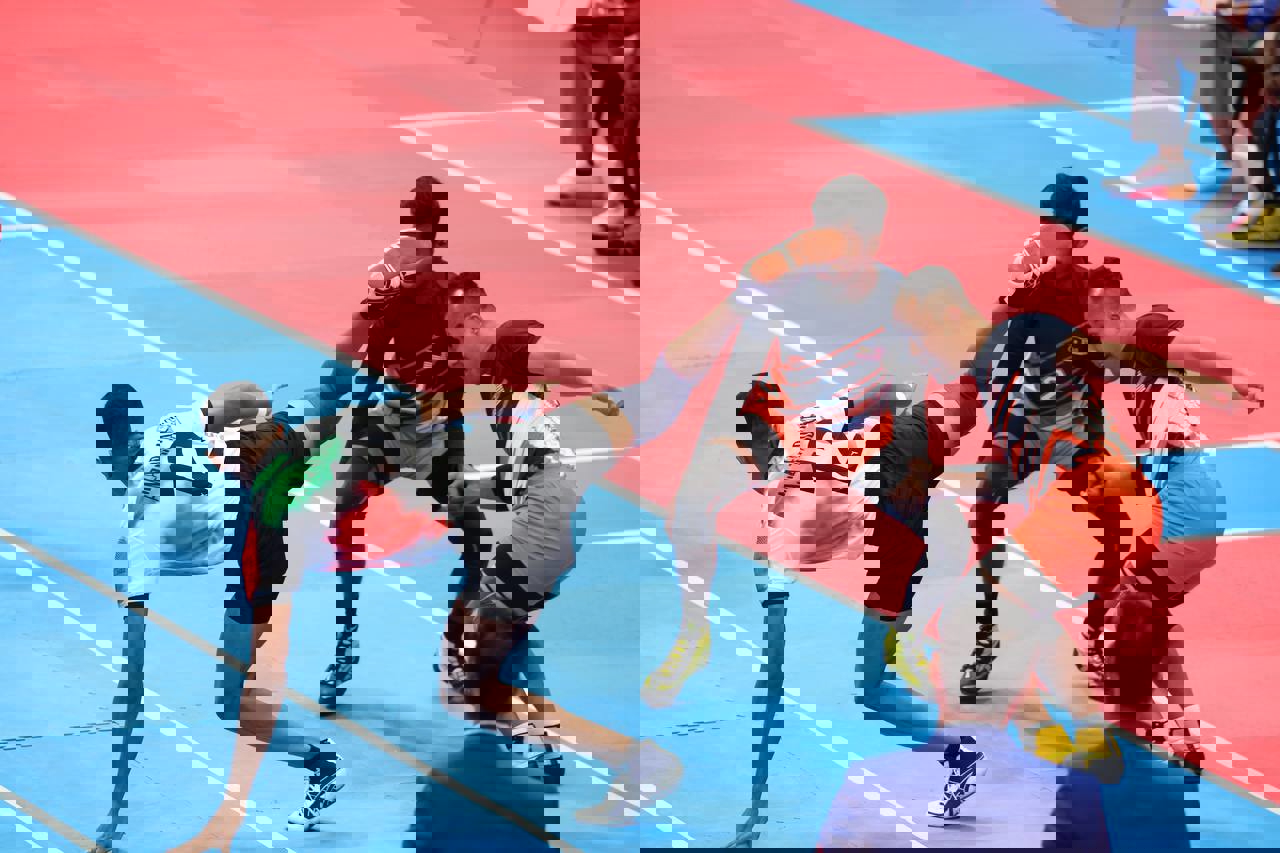 1934925