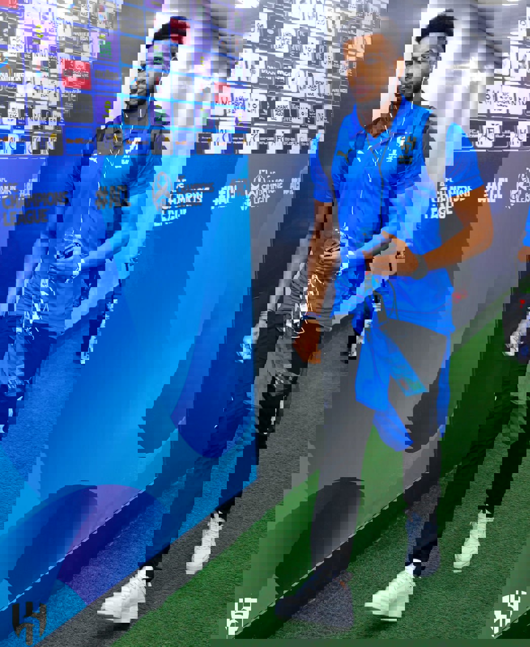 1935097