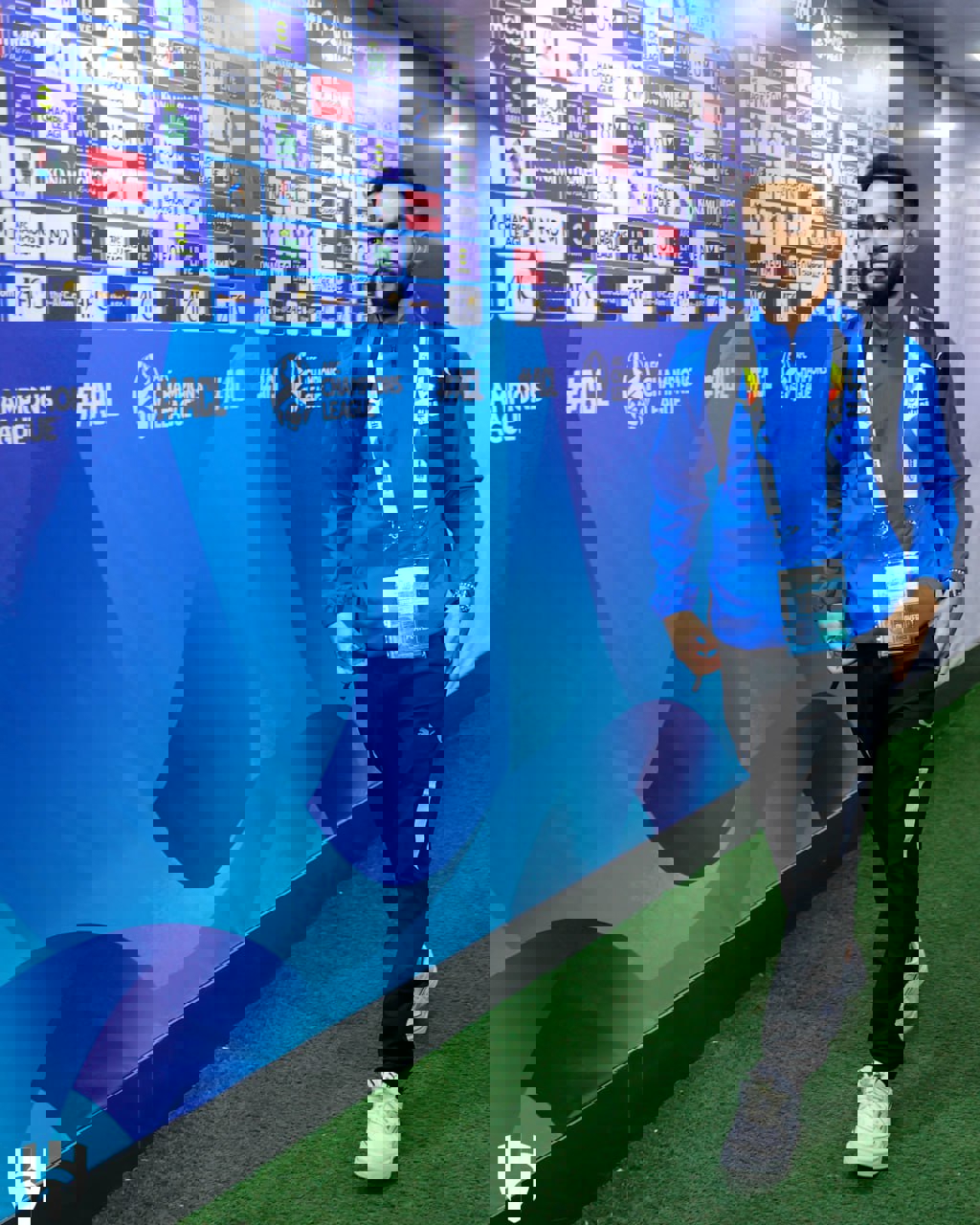 1935096