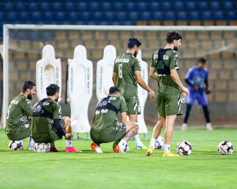 چمن سیرجان در حد قطر و امارات؛ / حسرت استقلال و پرسپولیس به شهر 300 هزار نفری