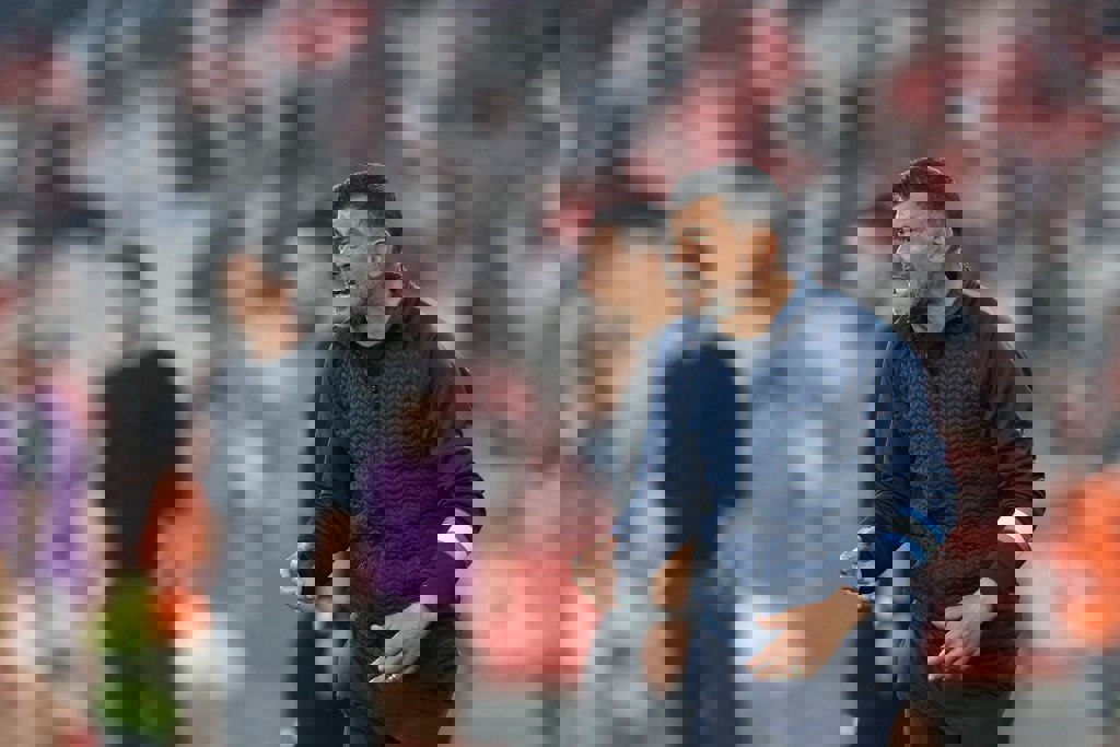 1935978