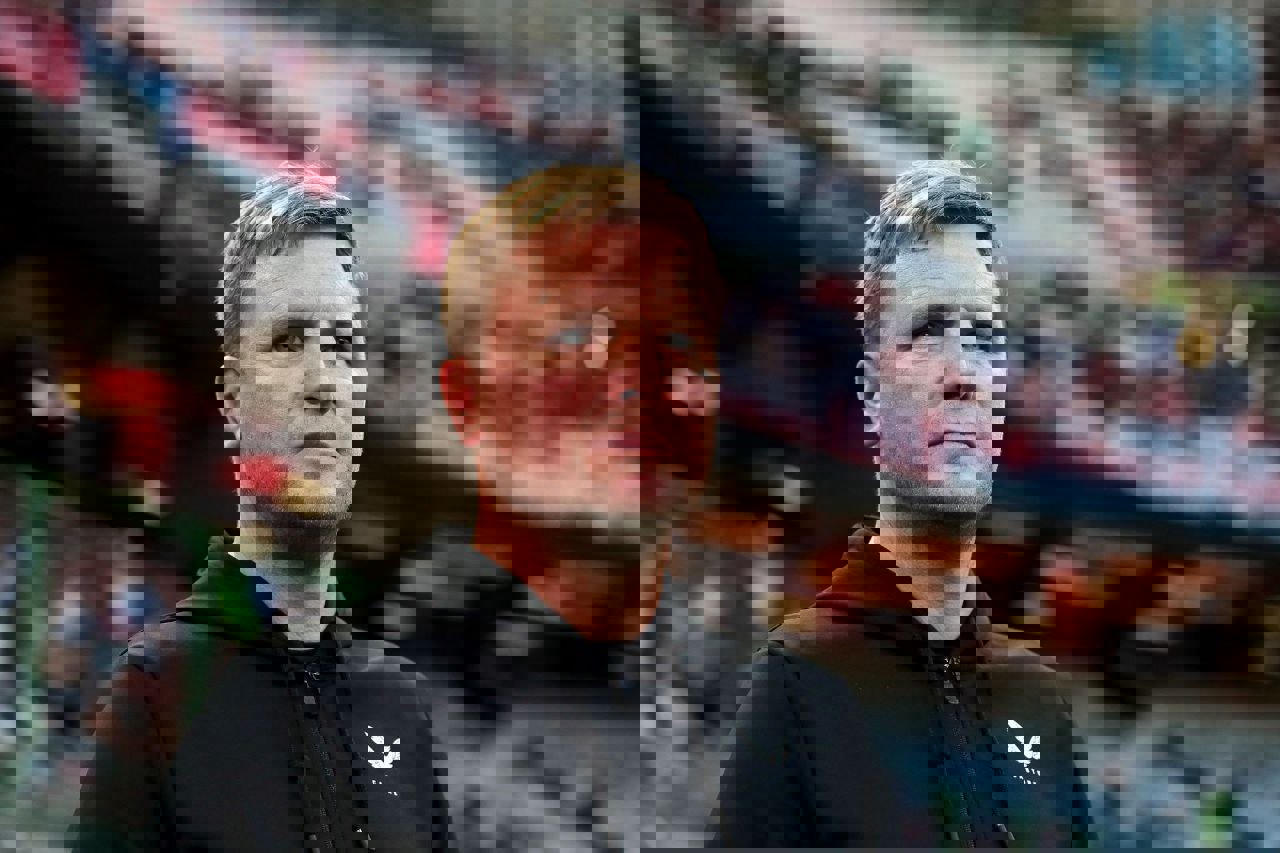 1935979