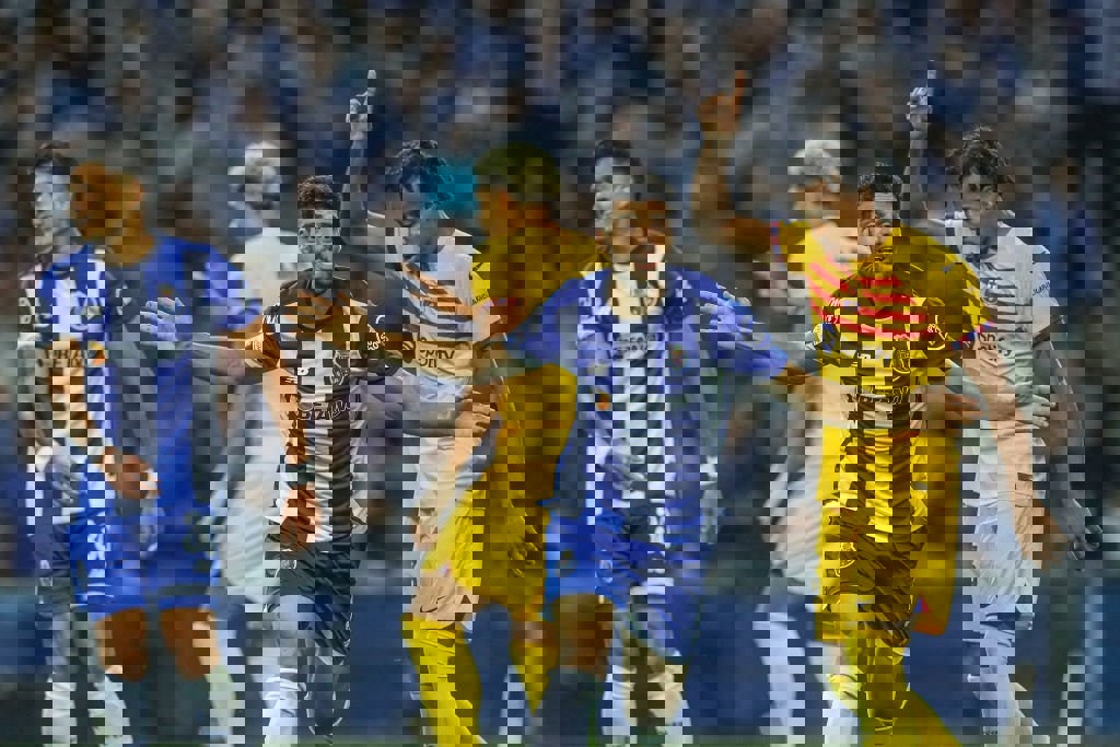 1935955