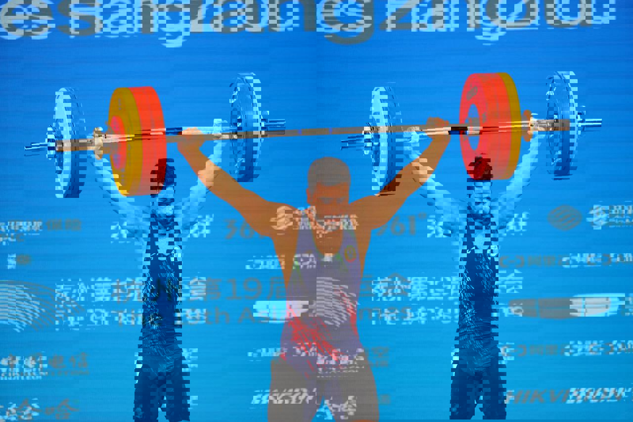 1936095