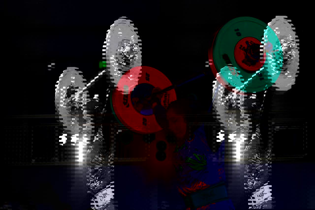1936483