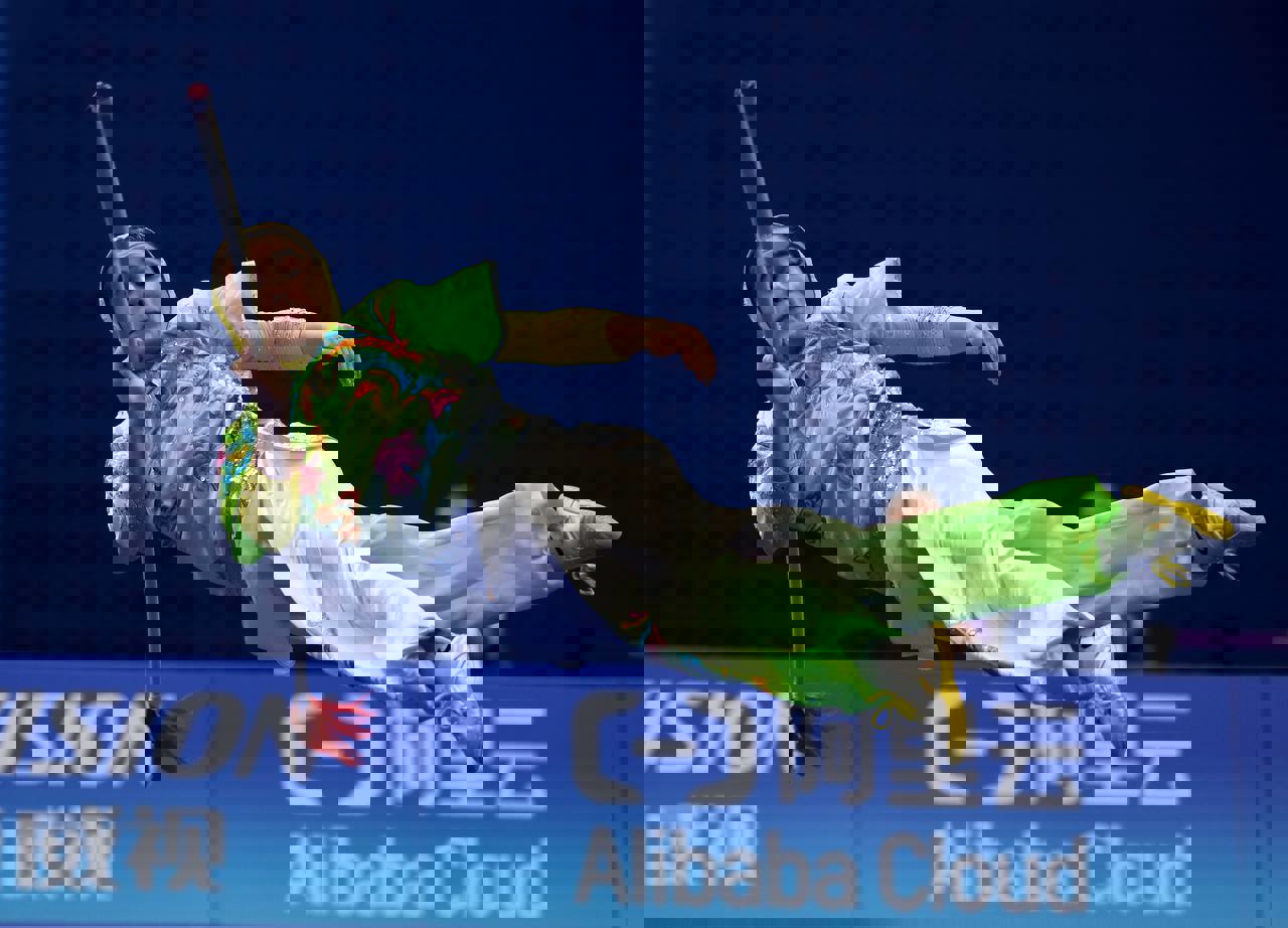 1936668