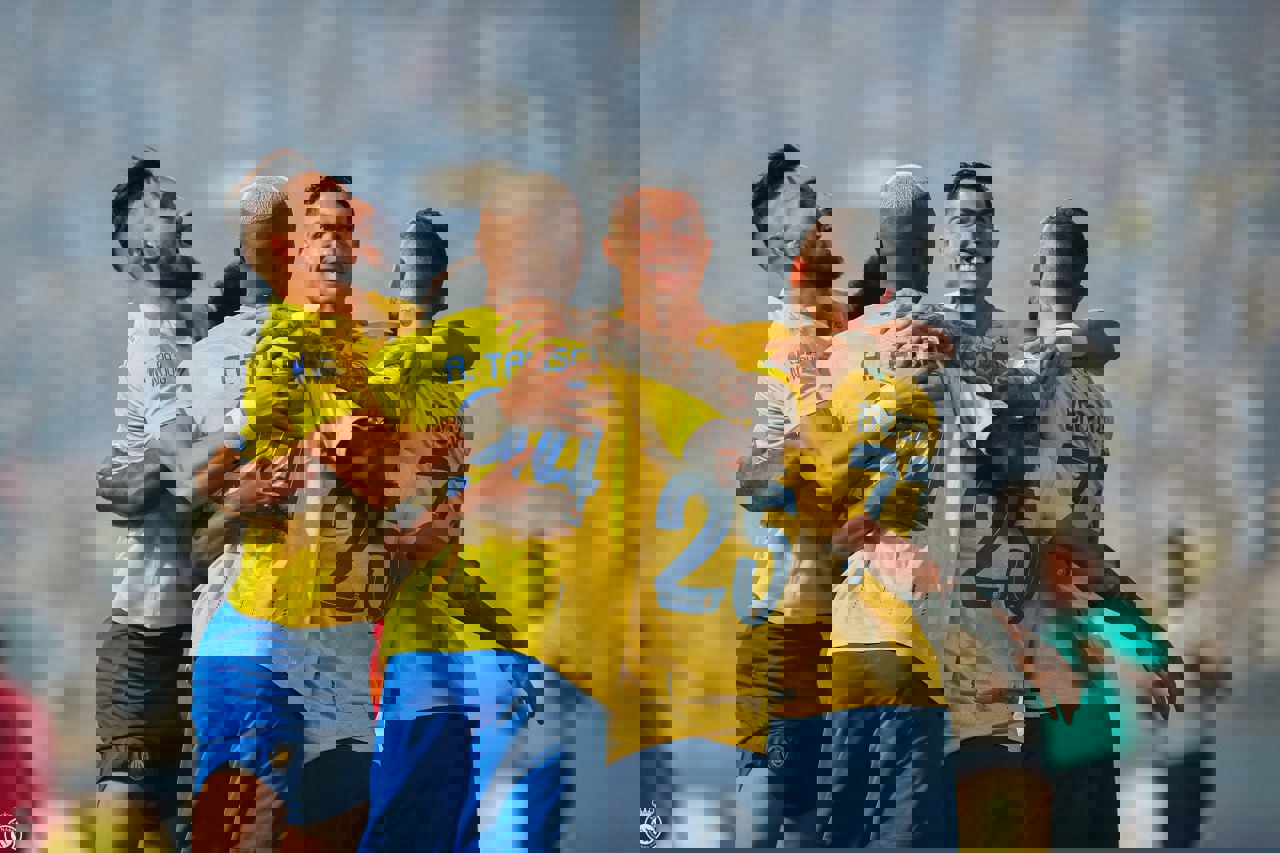 1936628