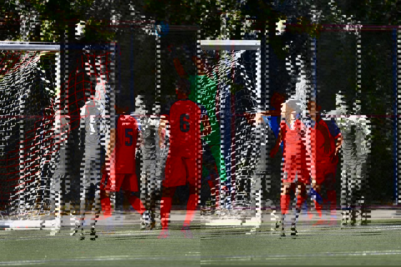1936584