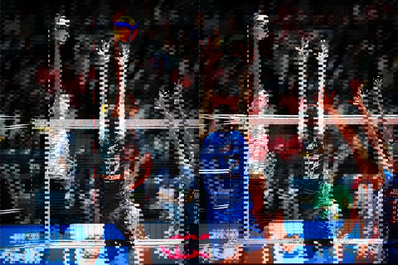 1936846