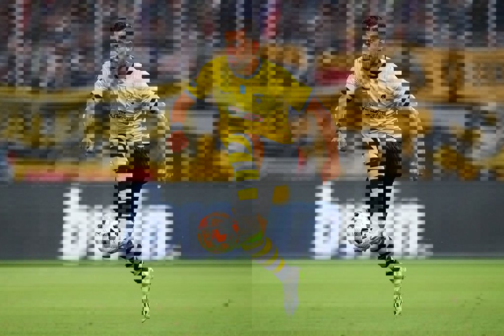 1936803