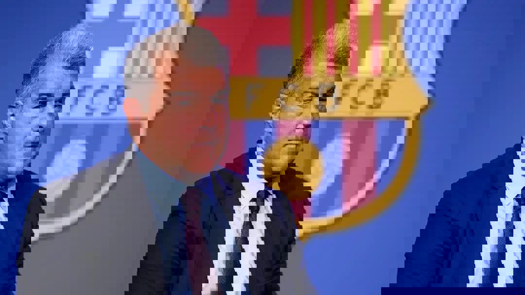 1936795