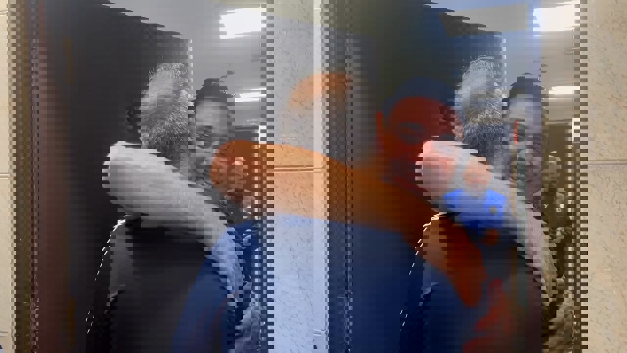 1937202