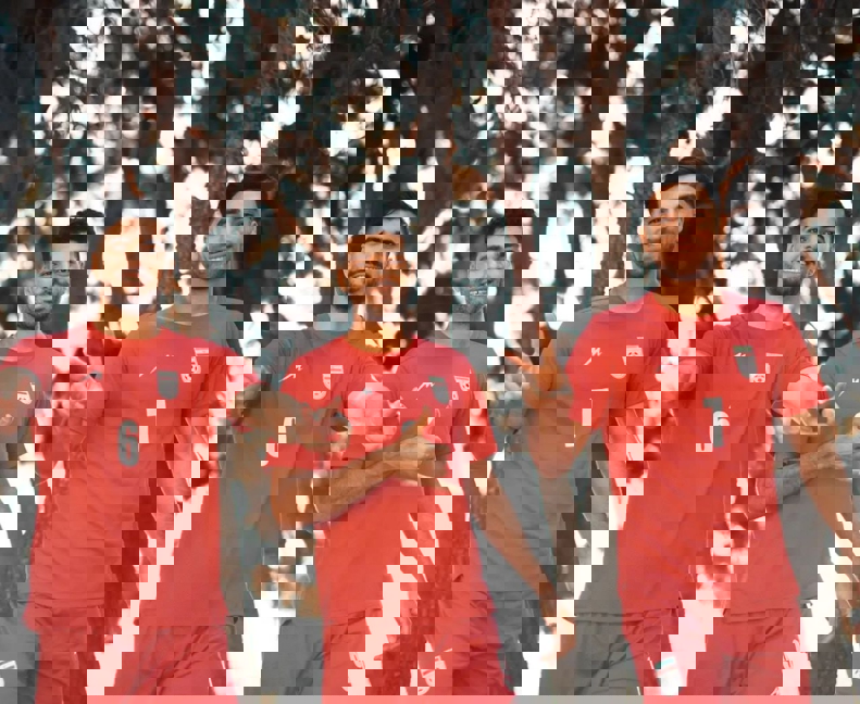 1937800
