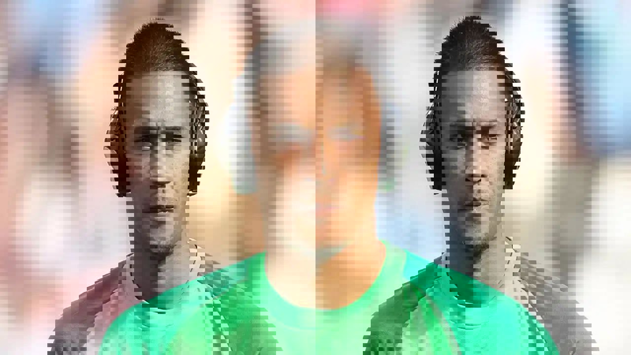1937842