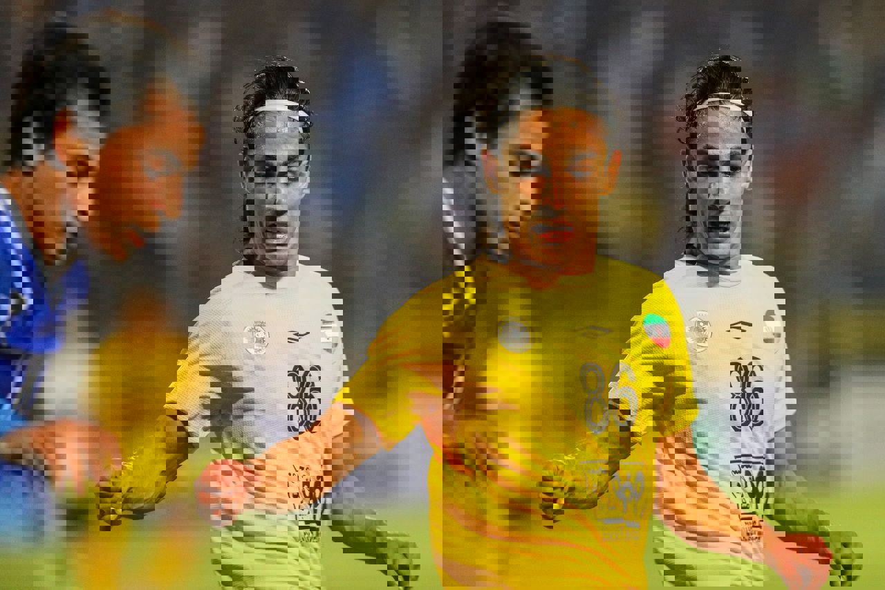 1937868