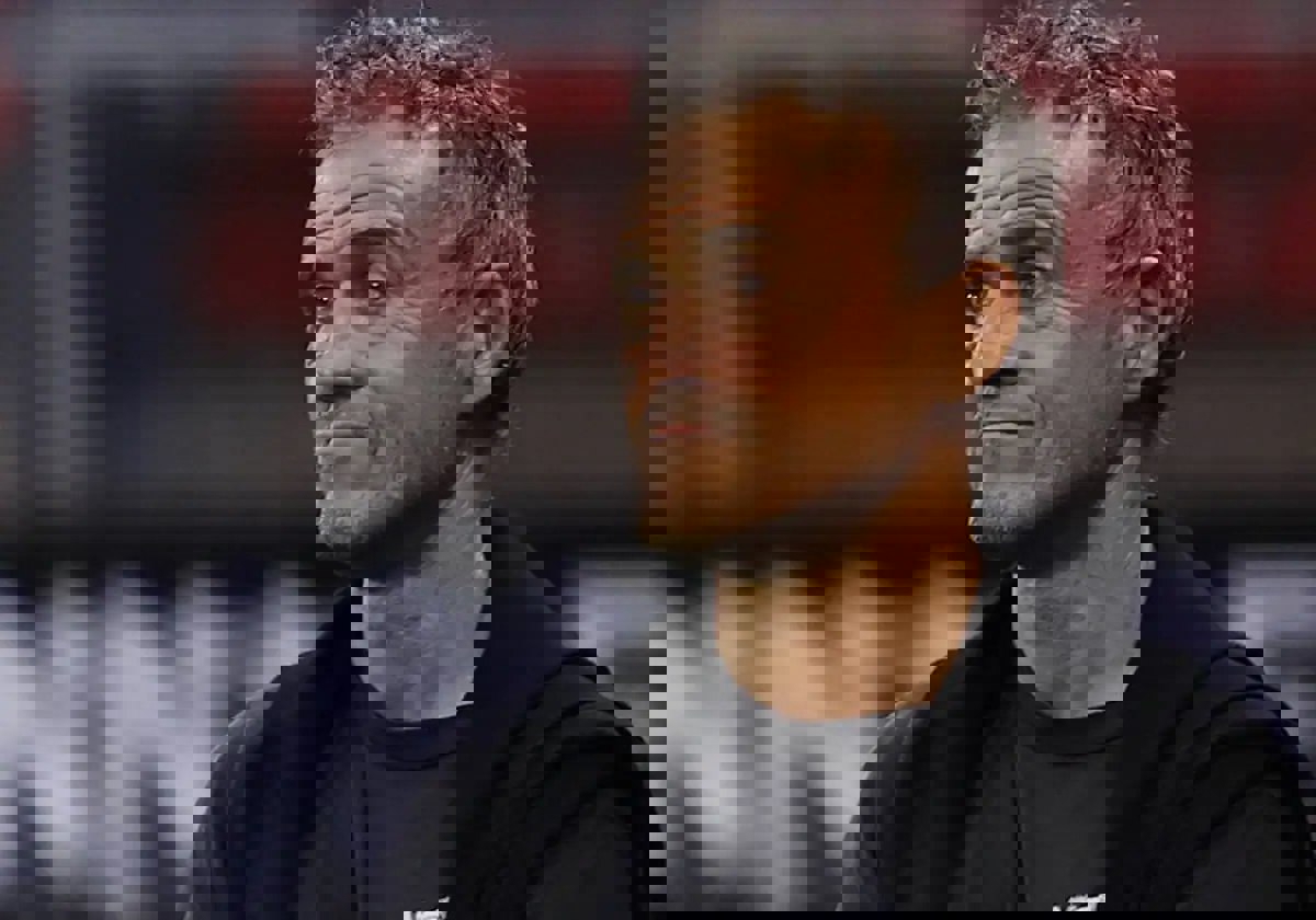 1938443