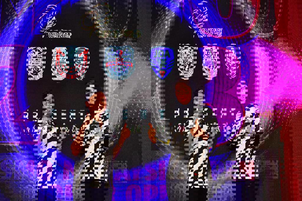 1939498