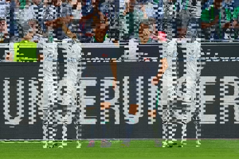 1939682