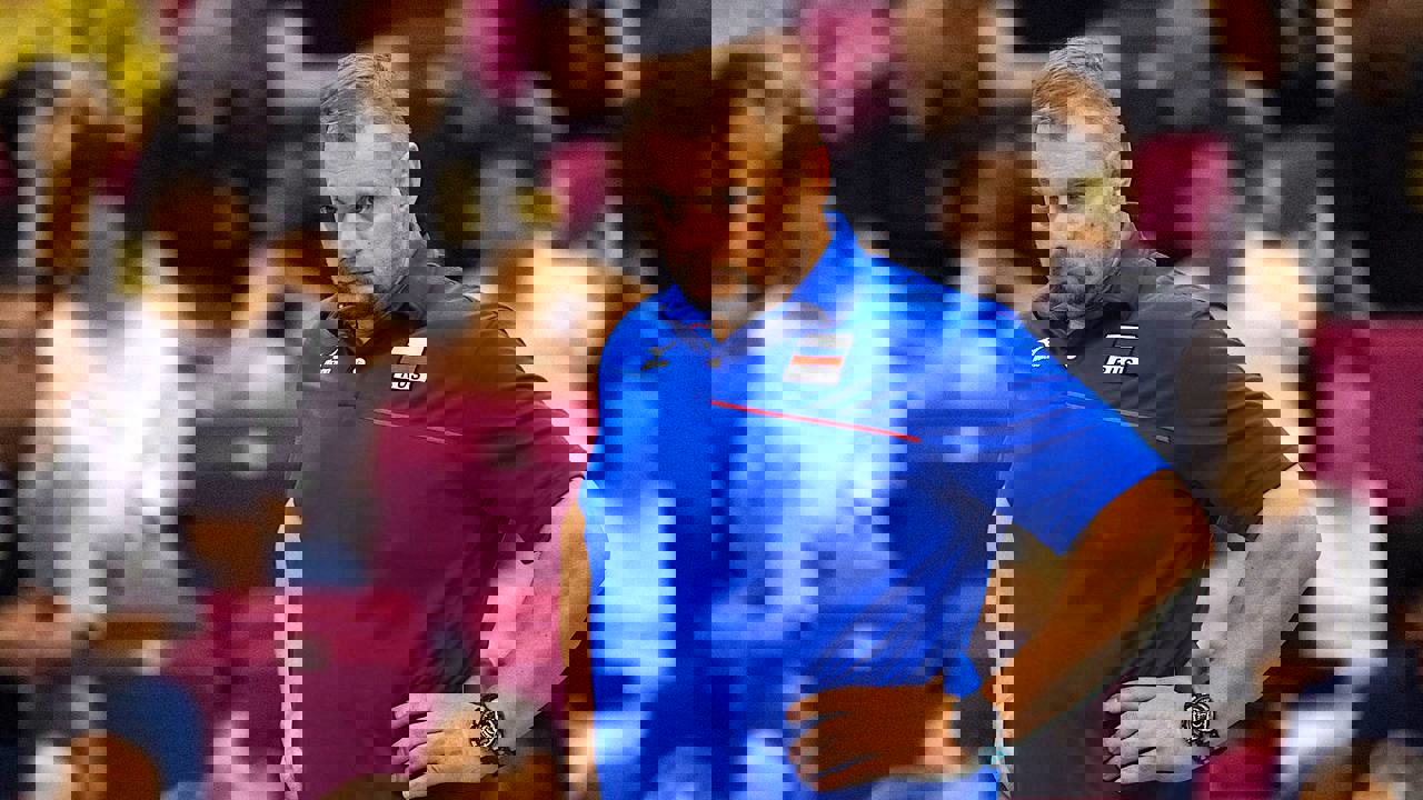 1940540
