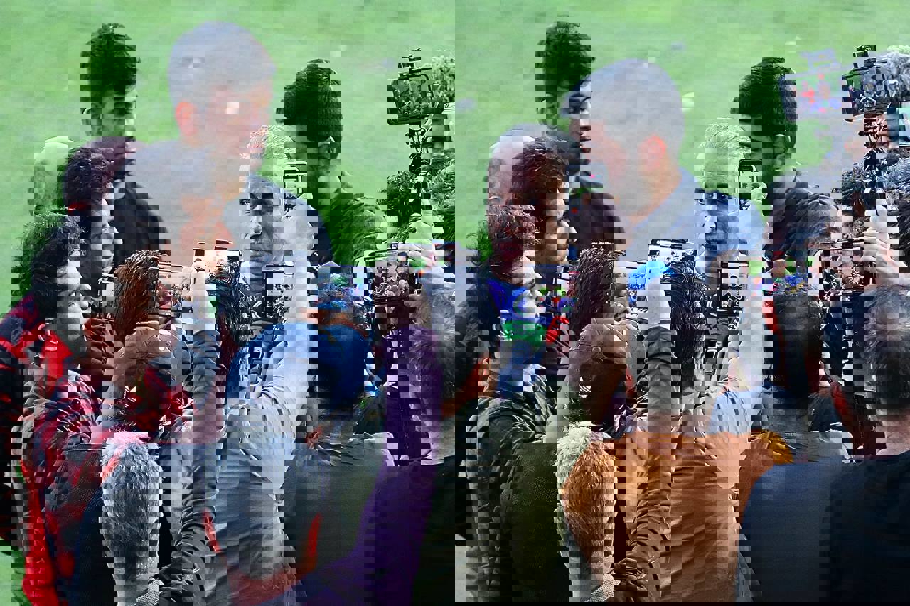 1940555