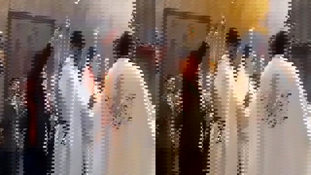 1940750