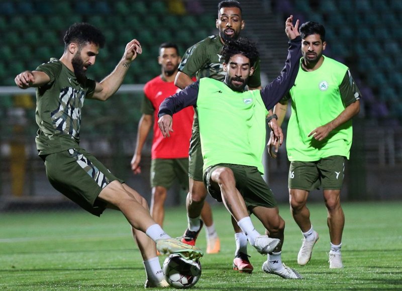 ذوبآهن آماده حمله به مدعیان (عکس)