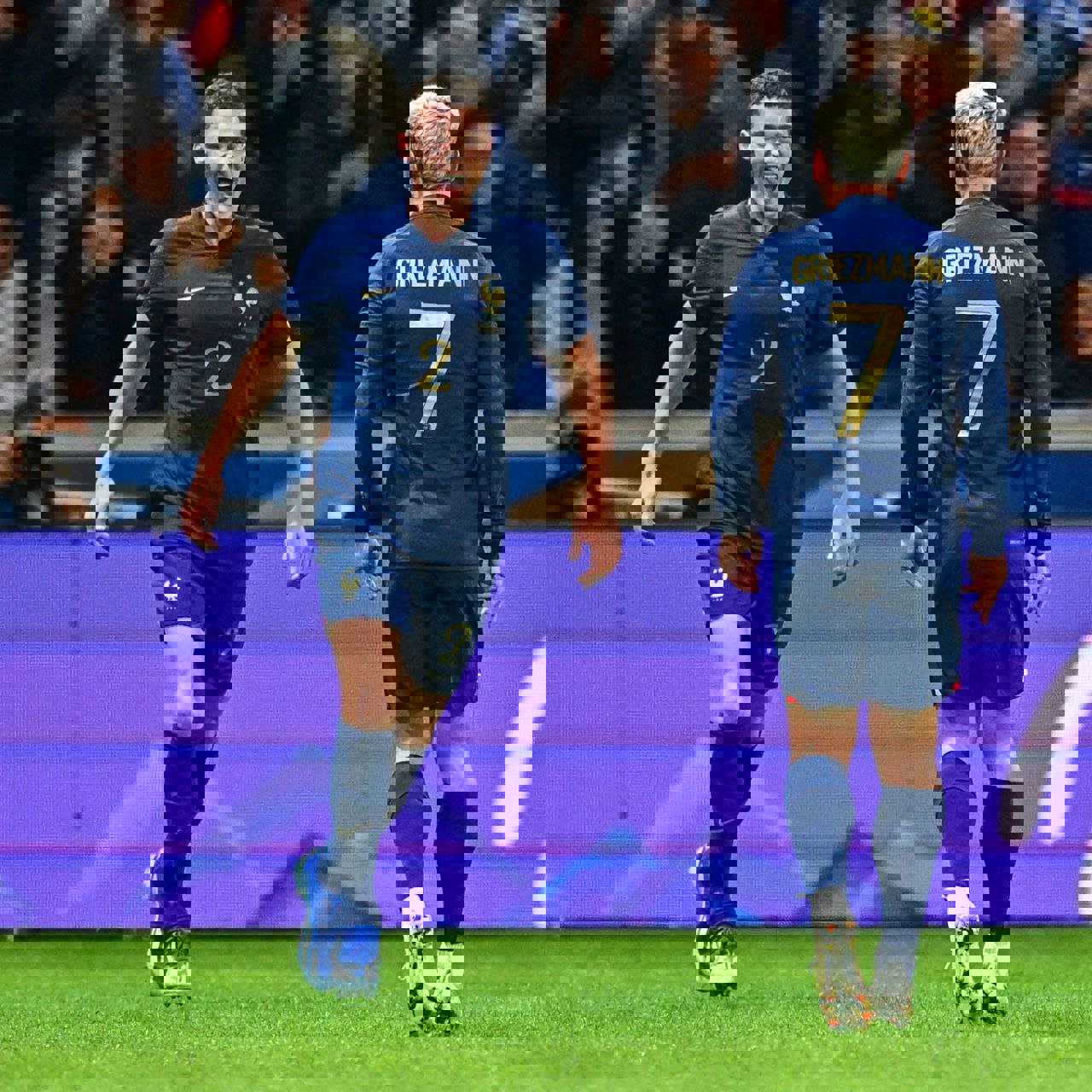 1941274
