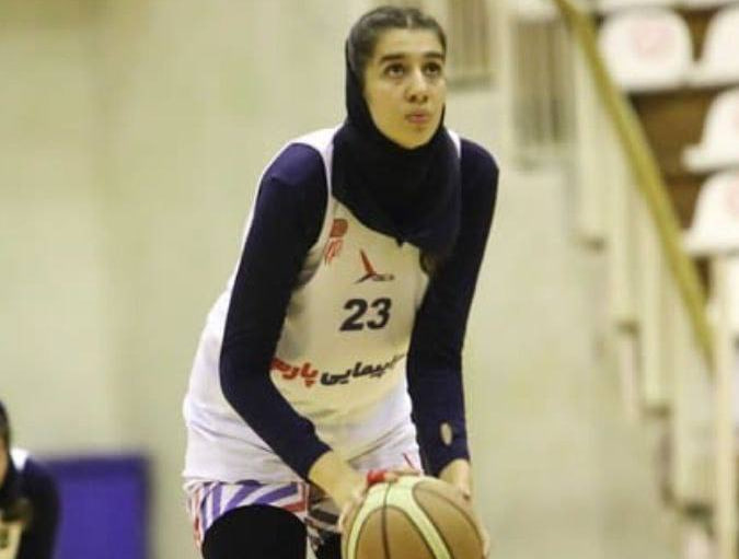 بلندترین دختر ایران به بهمن پیوست 