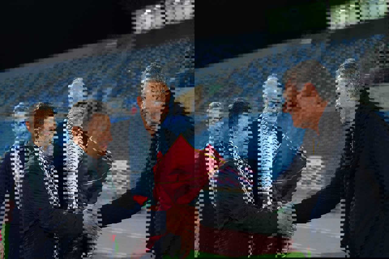 1941224