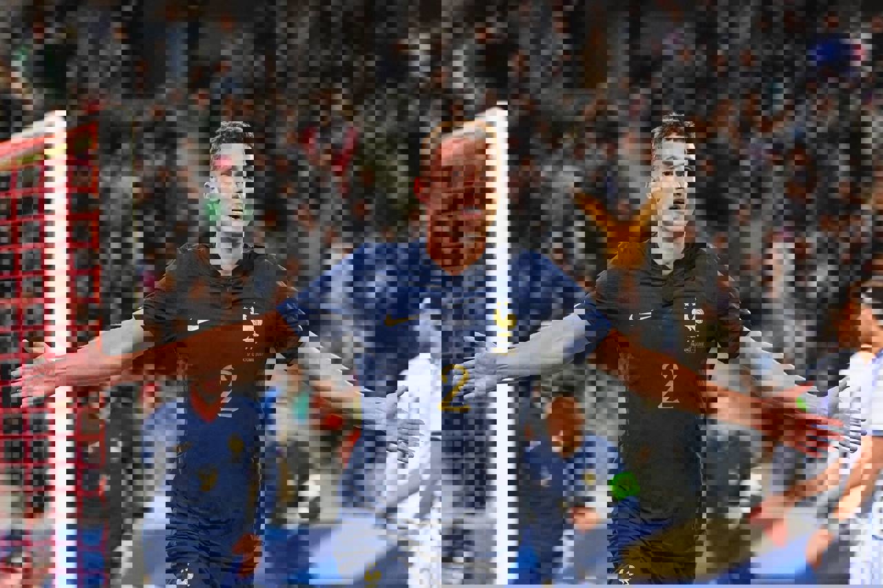 1941364
