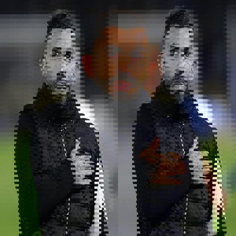 1941664